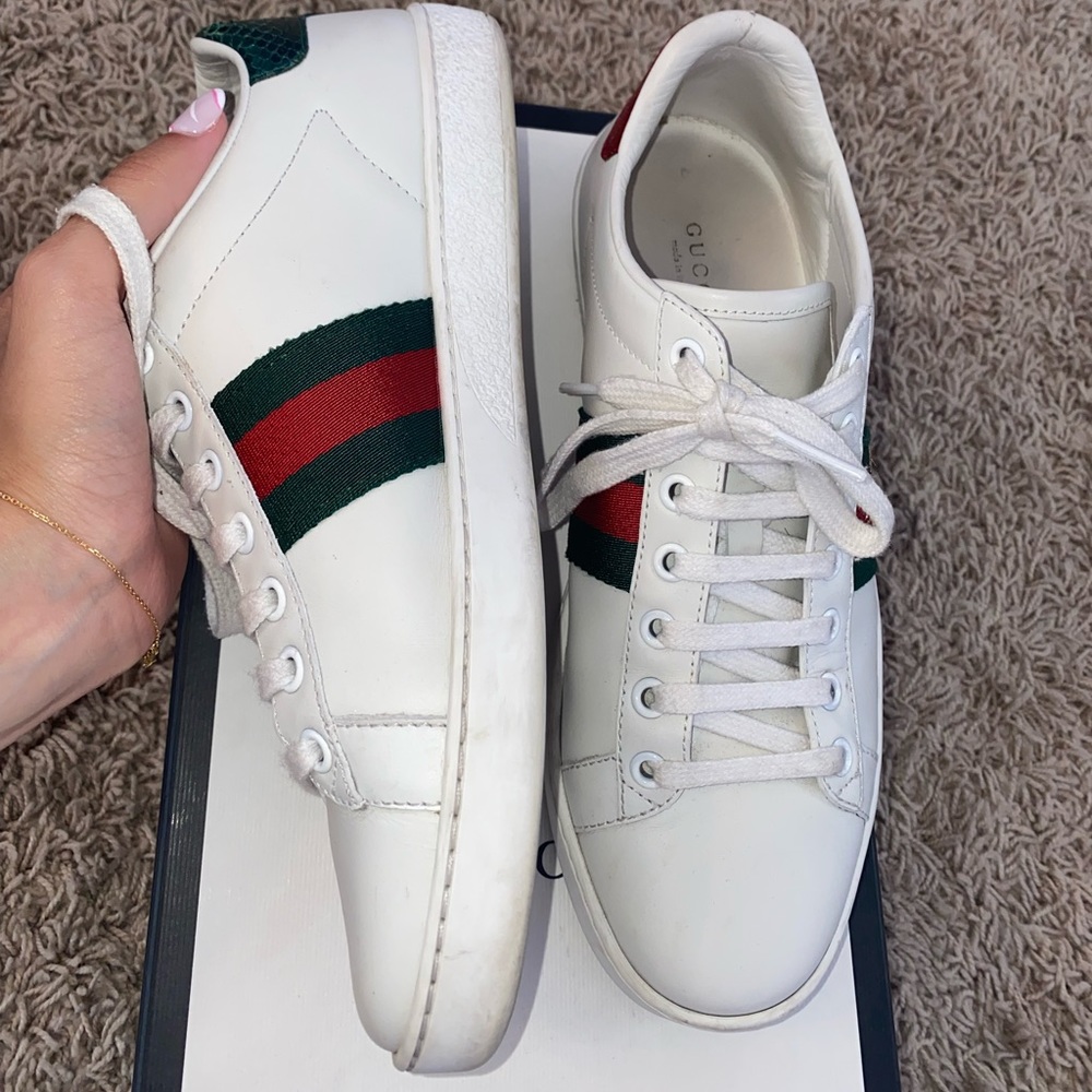 Gucci Women's Ace sneaker with bee